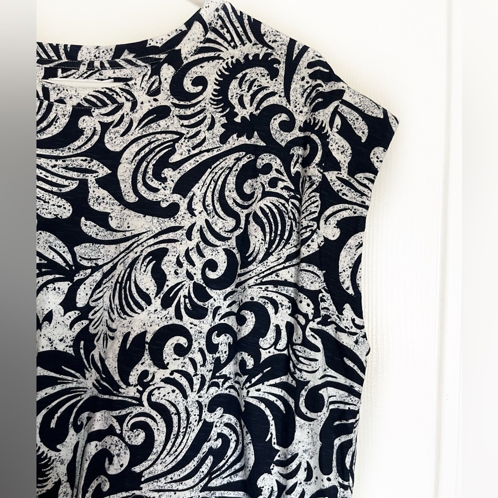 CHICO’S Paisley Cap Sleeve Tee Women’s Sz 4(XXL) - Picture 6 of 11